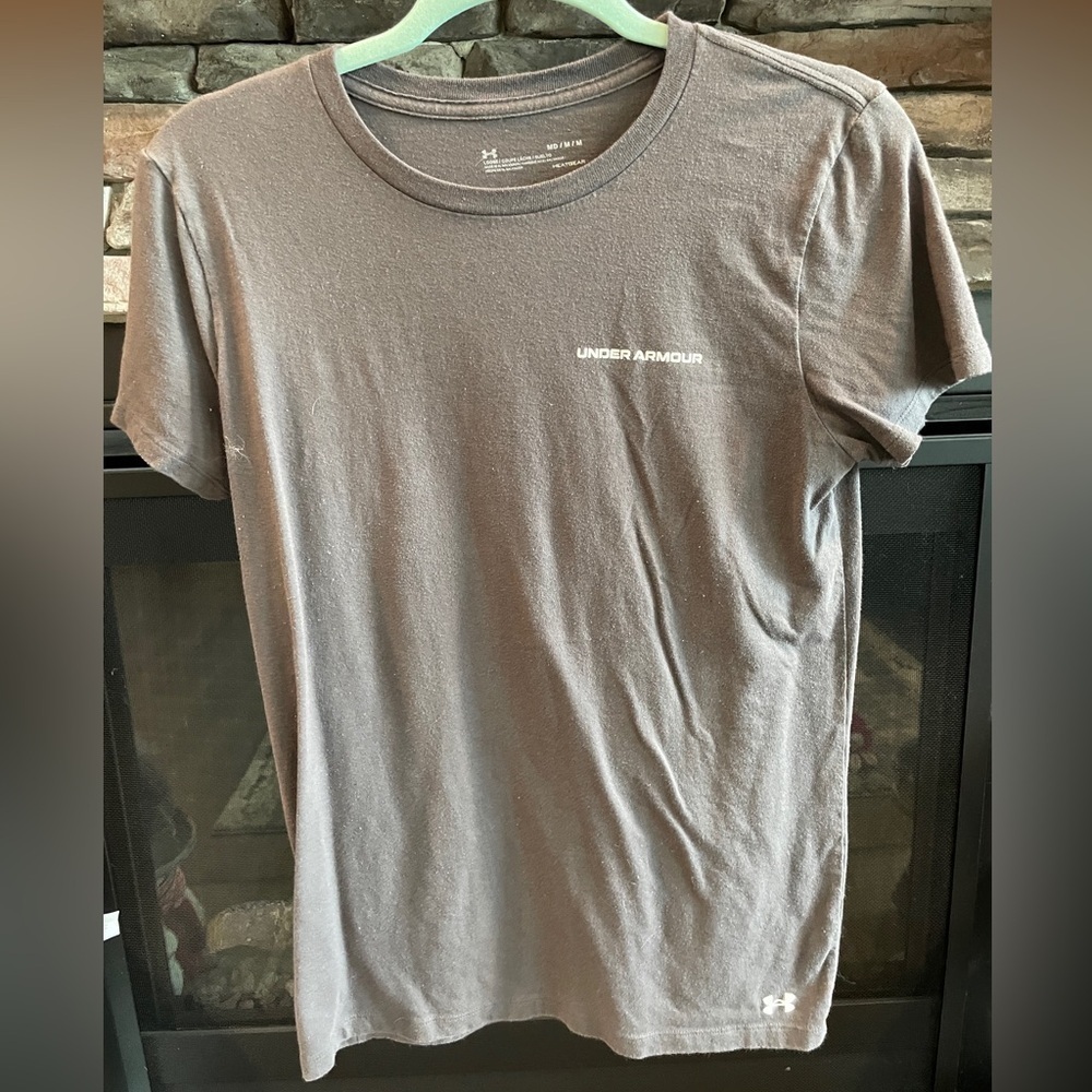 Under Armour crew neck short sleeve tee size med. gray